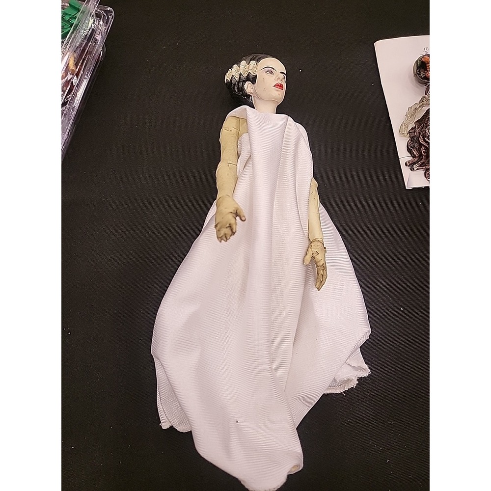 Vintage 1999 Sideshow Figure Universal Monsters BRIDE OF FRANKENSTEIN 8 Inch - Picture 1 of 5